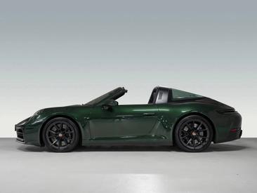 Porsche 992 II Targa 4S — photo 2