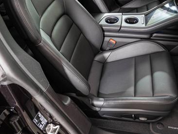 Porsche Taycan ph2 4 Cross Turismo — photo 27