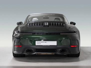 Porsche 992 II Targa 4S — photo 9