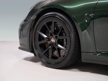 Porsche 992 II Targa 4S — photo 14