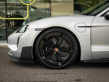 Porsche Taycan ph2 Turbo GT — photo 6