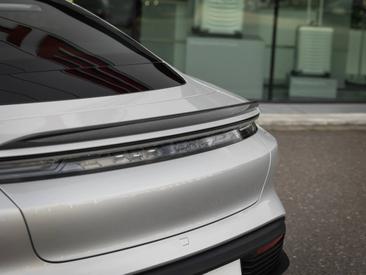 Porsche Taycan ph2 Turbo GT — photo 9