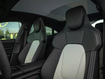 Porsche Taycan ph2 Turbo GT — photo 13