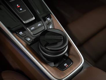 Porsche 992 II Targa 4S — photo 26