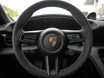 Porsche Taycan ph2 Turbo GT — photo 14