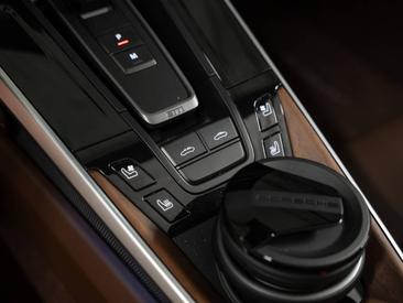 Porsche 992 II Targa 4S — photo 27