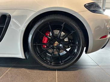 Porsche 718 type 982 Boxster GTS 4.0 — photo 10