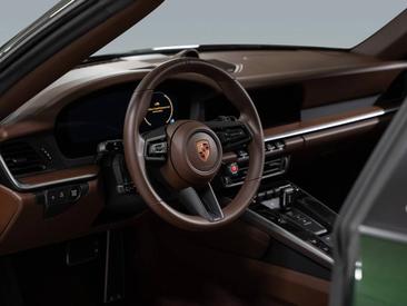 Porsche 992 II Targa 4S — photo 33