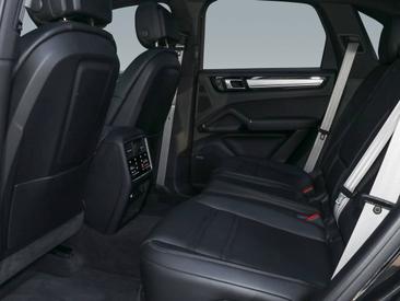 Porsche Cayenne III E-Hybrid Platinum Edition — photo 17
