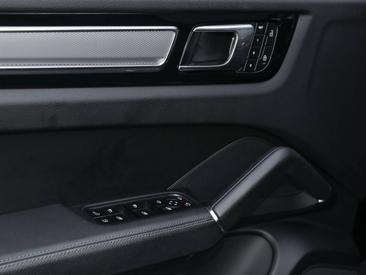 Porsche Cayenne III E-Hybrid Platinum Edition — photo 25