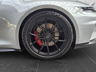 Porsche 992 II GT3 — photo 11
