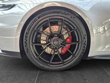 Porsche 992 II GT3 — photo 12
