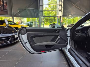 Porsche 992 II GT3 — photo 13