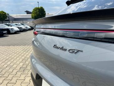 Porsche Cayenne III Turbo GT — photo 30
