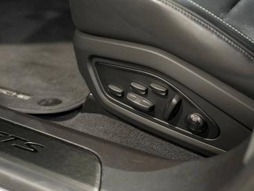 Porsche Taycan GTS — photo 8