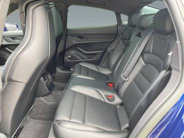 Porsche Taycan Turbo — photo 16