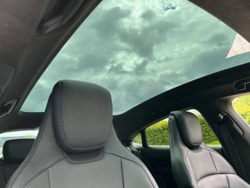 Porsche Taycan Turbo — photo 22