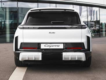 Porsche Cayenne E4 Turbo Electric — photo 5