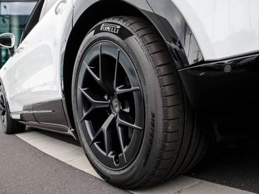 Porsche Cayenne E4 Turbo Electric — photo 7
