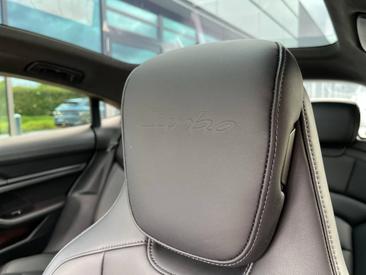 Porsche Taycan Turbo — photo 34