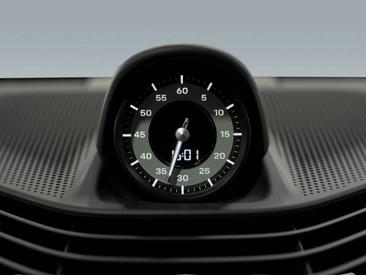 Porsche Taycan GTS — photo 30
