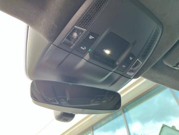 Porsche Taycan Turbo — photo 38