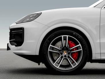 Porsche Cayenne III Turbo E-Hybrid — photo 6