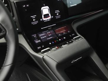 Porsche Cayenne E4 Turbo Electric — photo 20
