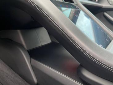Porsche Taycan Turbo — photo 42