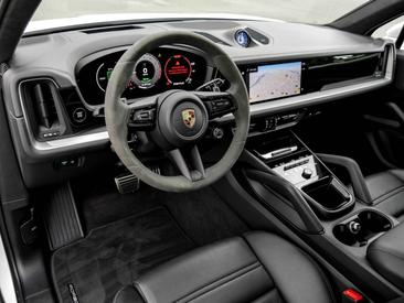 Porsche Cayenne III Turbo E-Hybrid — photo 11