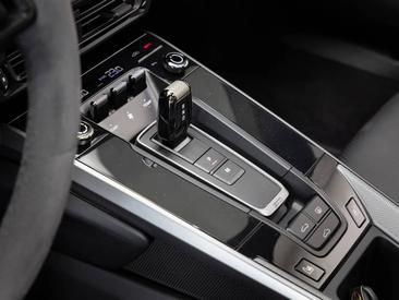 Porsche 992 I Carrera S — photo 27