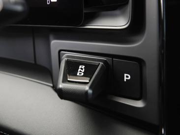 Porsche Cayenne E4 Turbo Electric — photo 27