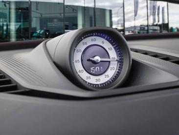 Porsche Cayenne E4 Turbo Electric — photo 29