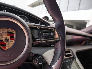 Porsche Taycan — photo 21