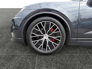 Porsche Macan Electrique 4S — photo 12