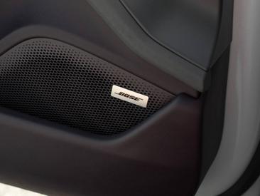 Porsche Taycan — photo 30
