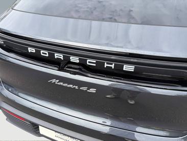 Porsche Macan Electrique 4S — photo 14