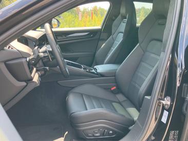 Porsche Panamera III GTS — photo 14