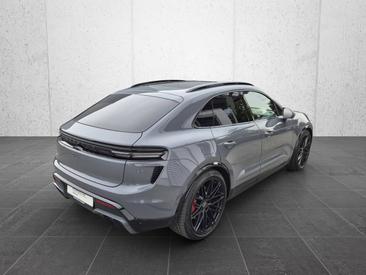 Porsche Macan Electrique Turbo — photo 5