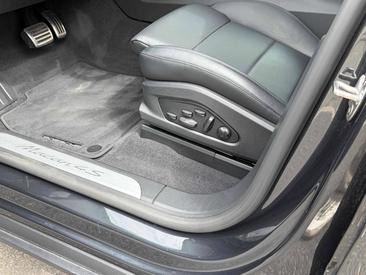 Porsche Macan Electrique 4S — photo 23