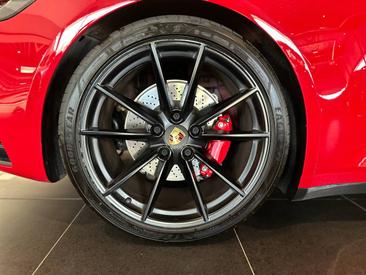 Porsche 992 I Carrera 4S — photo 15