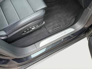 Porsche Macan Electrique 4S — photo 29