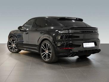 Porsche Cayenne III GTS Coupé — photo 3