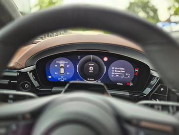 Porsche Macan Electrique Turbo — photo 23