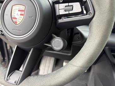 Porsche Macan Electrique 4S — photo 34