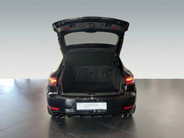 Porsche Macan Turbo — photo 8