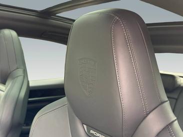 Porsche Macan Electrique 4S — photo 35