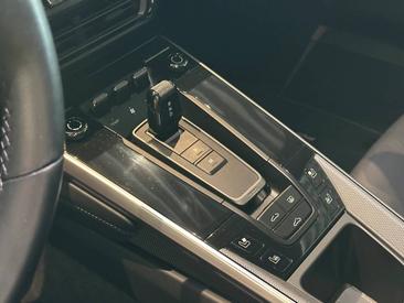 Porsche 992 I Carrera 4S — photo 25