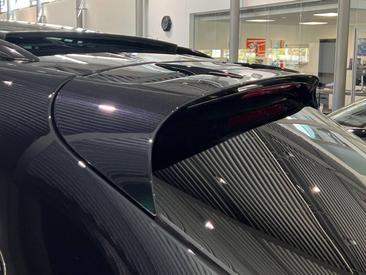 Porsche Macan Turbo — photo 10