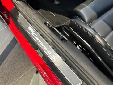 Porsche 992 I Carrera 4S — photo 27